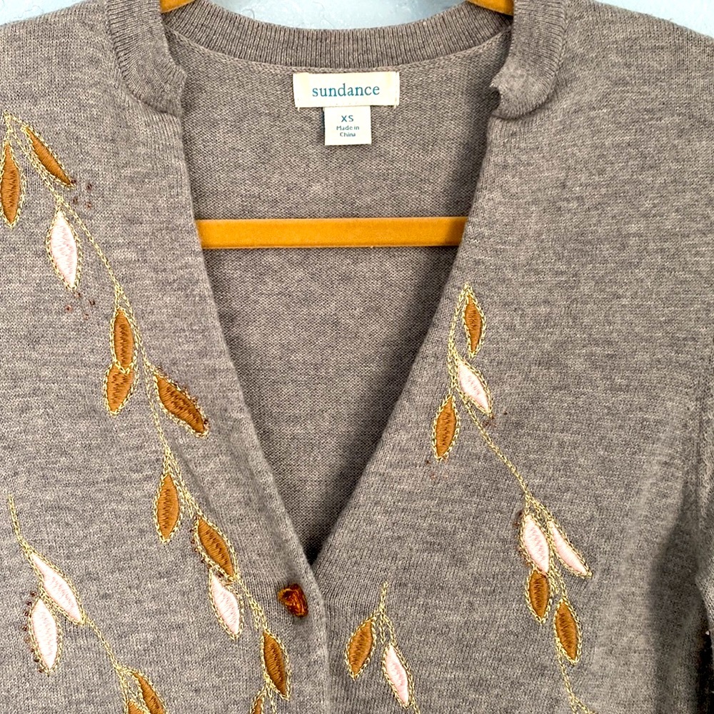 🌾Sundance🌾Embroidered Sweater - Picture 2 of 9